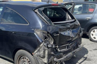 Etrier avant droit (freinage) OPEL CORSA D