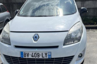 Aile avant droit RENAULT GRAND SCENIC 3