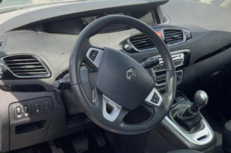 Aile avant droit RENAULT GRAND SCENIC 3