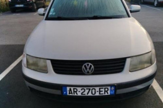 Optique avant principal droit (feux)(phare) VOLKSWAGEN PASSAT 4