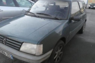 Boite a gants PEUGEOT 205