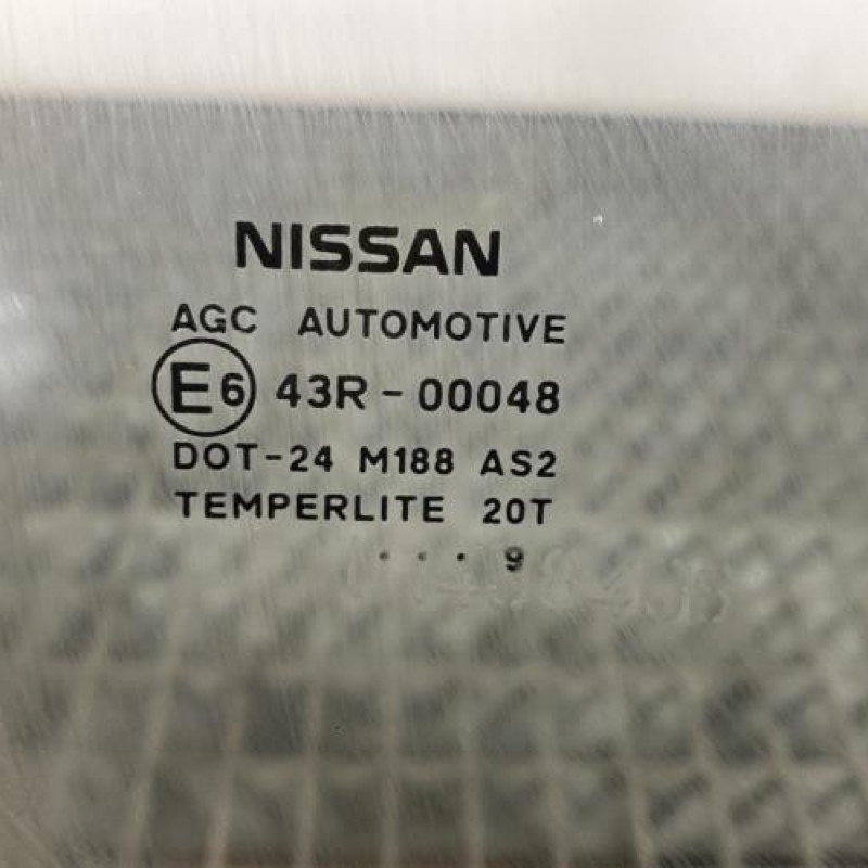 Vitre arriere droit NISSAN QASHQAI 1 Photo n°3