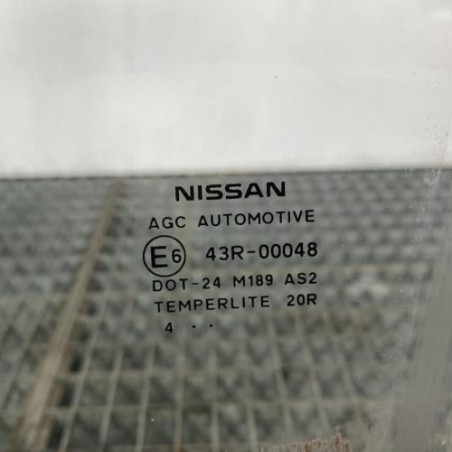 Vitre avant gauche NISSAN NOTE 2