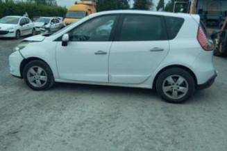 Boitier UCH RENAULT SCENIC 3