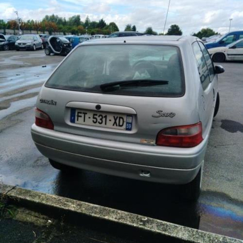 Pare choc arriere CITROEN SAXO Photo n°7