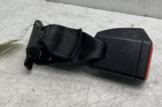 Attache ceinture arriere droit PEUGEOT 208 1