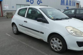 Boitier UCH RENAULT CLIO 3