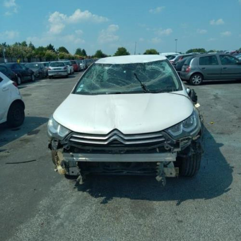 Compresseur clim CITROEN C4 2 Photo n°6