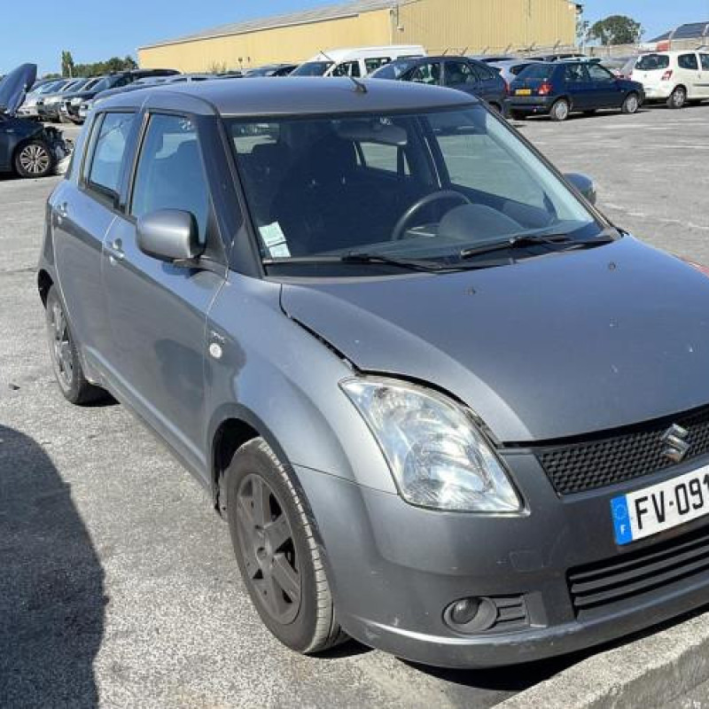 Porte arriere droit SUZUKI SWIFT 3 Photo n°9