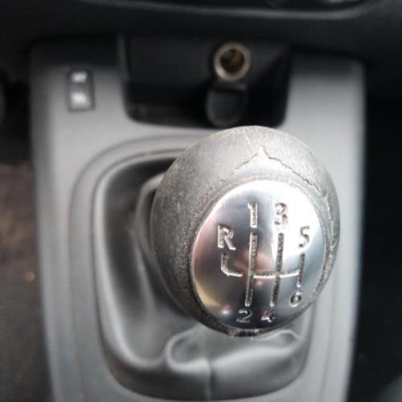 Bouton de coffre RENAULT SCENIC 3 Photo n°12