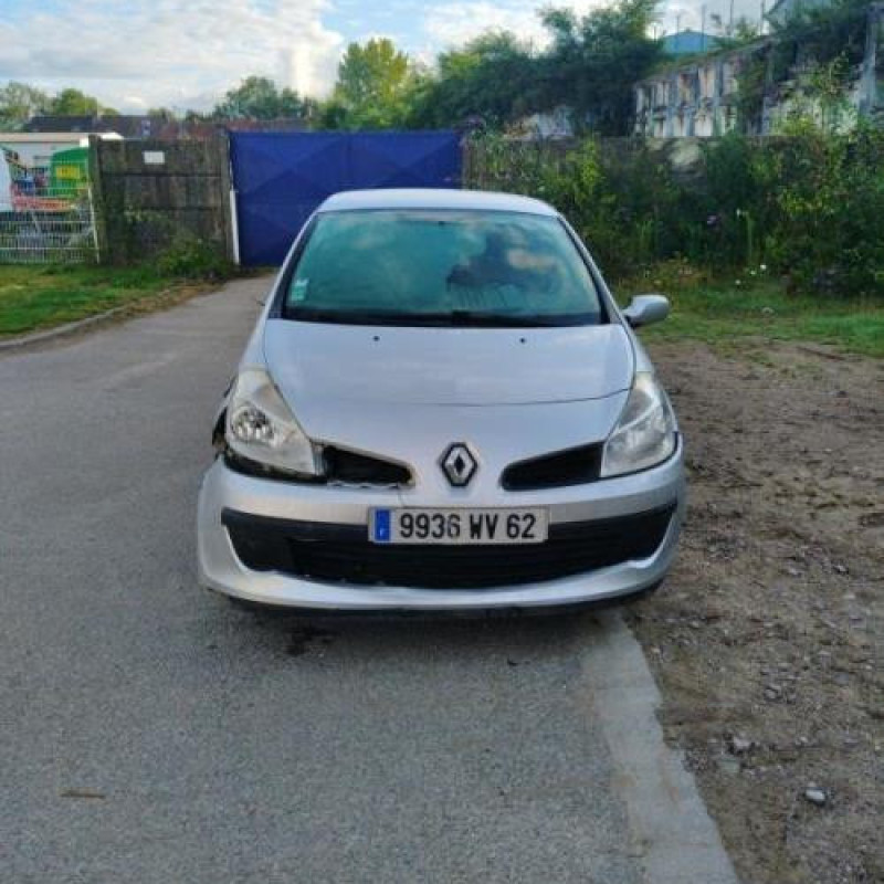 Poignee porte arriere gauche RENAULT CLIO 3 Photo n°4