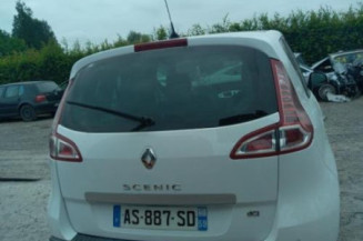 Pretensionneur de ceinture avant droit RENAULT SCENIC 3