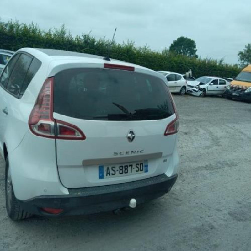 Pretensionneur de ceinture avant droit RENAULT SCENIC 3 Photo n°8