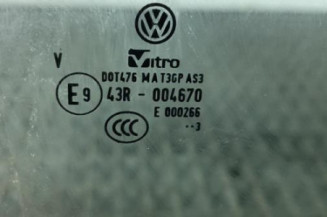 Vitre arriere droit VOLKSWAGEN JETTA 4