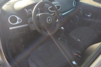 Retroviseur droit RENAULT CLIO 3