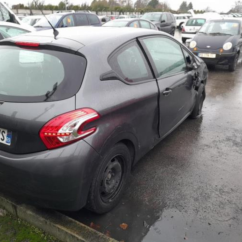 Interrupteur de leve vitre avant droit PEUGEOT 208 1 Photo n°9