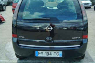 Poignee porte avant gauche OPEL MERIVA A