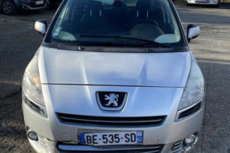 Moteur essuie glace avant droit PEUGEOT 5008 1