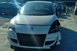 Custode avant gauche RENAULT SCENIC 3