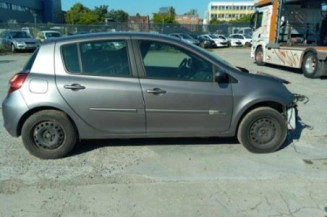 Boitier UCH RENAULT CLIO 3