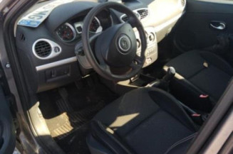 Boitier UCH RENAULT CLIO 3