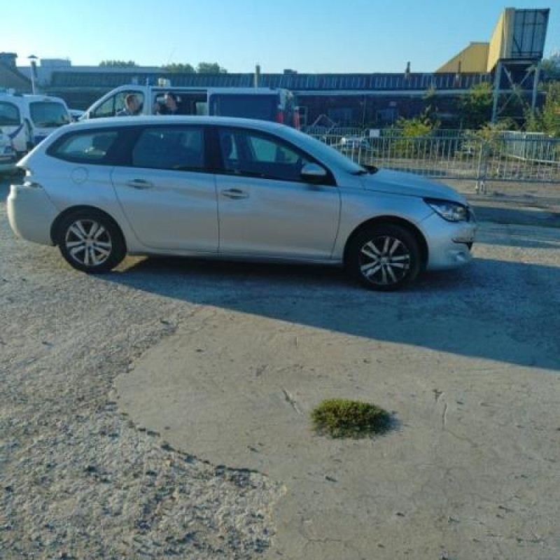 Serrure arriere gauche PEUGEOT 308 2 SW Photo n°5