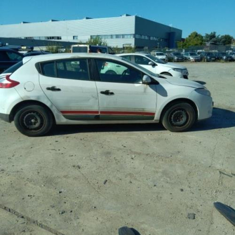 Interrupteur de leve vitre avant droit RENAULT MEGANE 3 Photo n°7