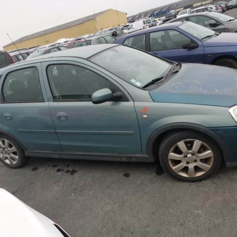 Pare choc avant OPEL CORSA C Photo n°8