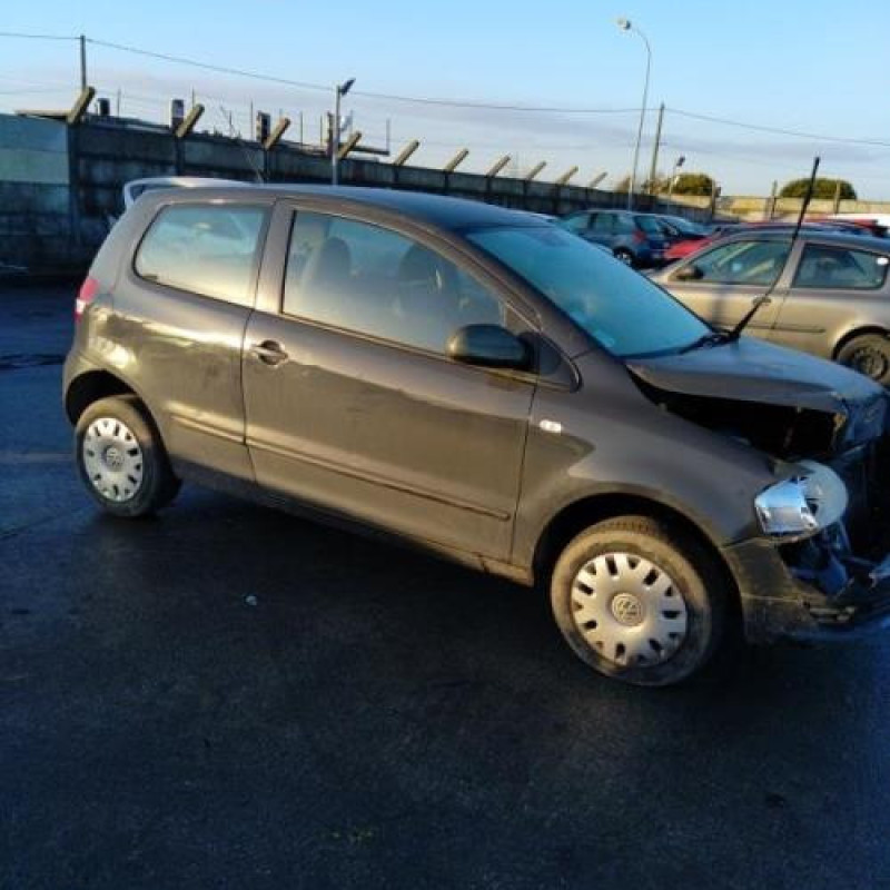 Renfort pare choc arriere (traverse) VOLKSWAGEN FOX Photo n°11