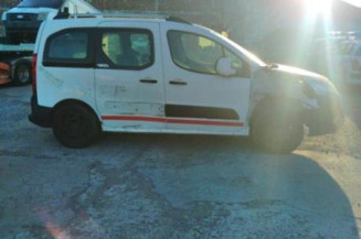 Anti brouillard droit (feux) CITROEN BERLINGO 2