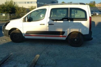 Anti brouillard droit (feux) CITROEN BERLINGO 2