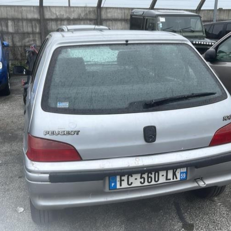 Moteur PEUGEOT 106 Photo n°4