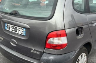 Poignee porte arriere droit RENAULT SCENIC 1