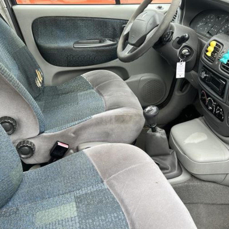 Poignee interieur arriere gauche RENAULT SCENIC 1 Photo n°13