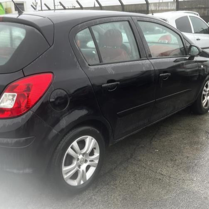 Compresseur clim OPEL CORSA D Photo n°8