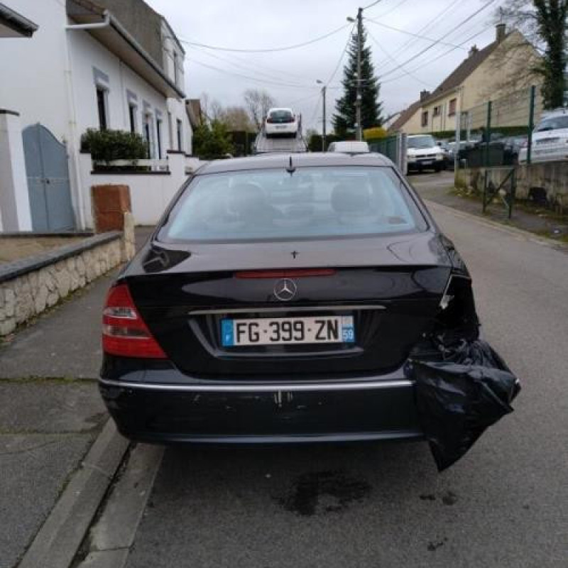 Vitre avant droit MERCEDES CLASSE E 211 Photo n°5