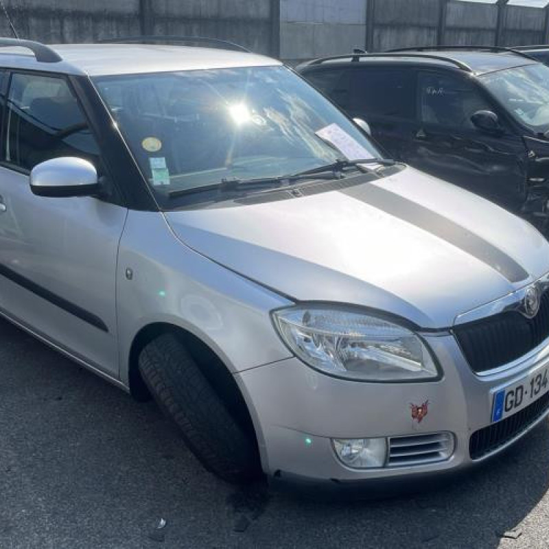 Renfort pare choc avant (traverse) SKODA FABIA 2 Photo n°8