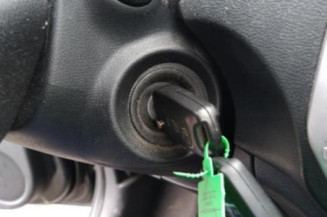 Pretensionneur de ceinture avant droit HYUNDAI I 20 1