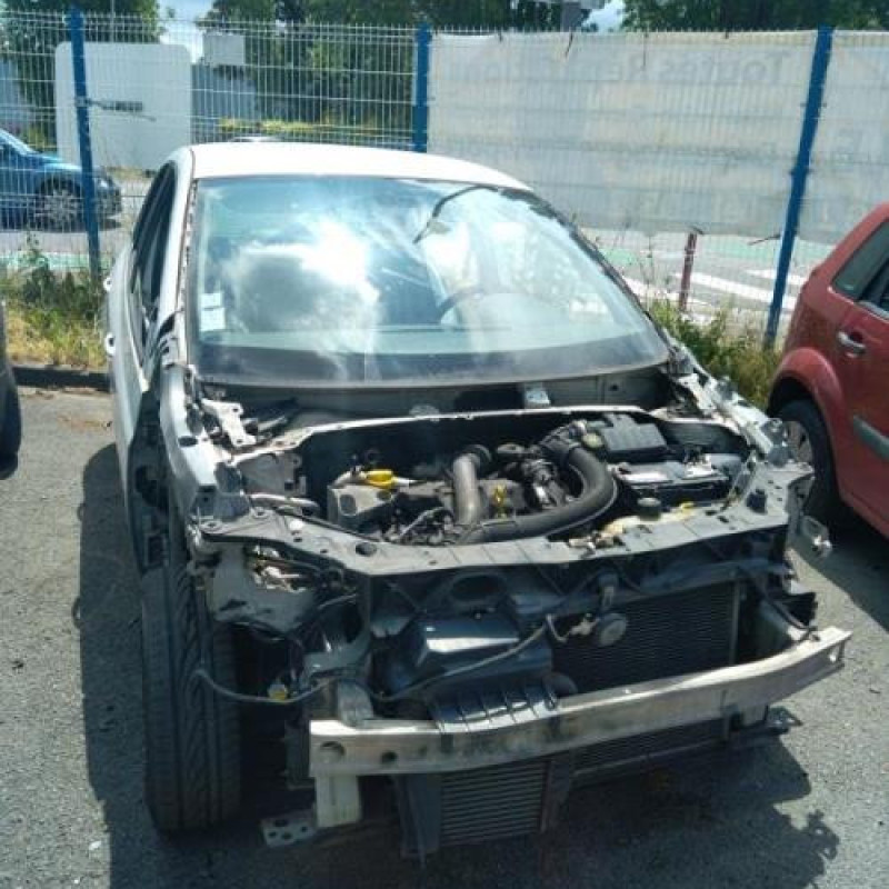 Boitier UCH RENAULT CLIO 3 Photo n°4