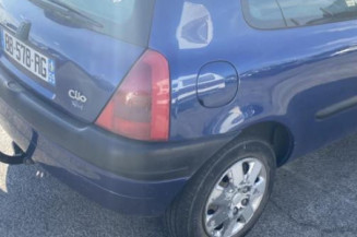 Anti brouillard gauche (feux) RENAULT CLIO 2