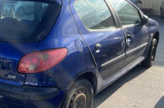 Pare choc avant PEUGEOT 206