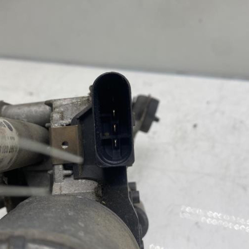 Moteur essuie glace avant gauche VOLKSWAGEN GOLF PLUS Photo n°2