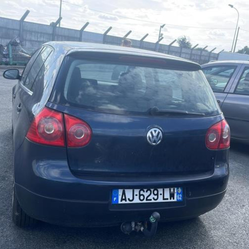 Pretensionneur de ceinture avant gauche VOLKSWAGEN GOLF 5 Photo n°8