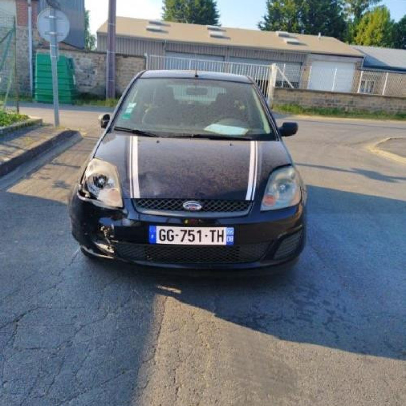 Pretensionneur de ceinture avant droit FORD FIESTA 5 Photo n°4