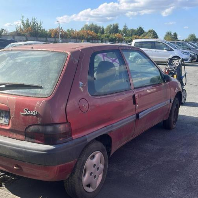 Feu arriere stop central CITROEN SAXO Photo n°8