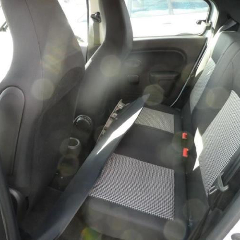 Poignee interieur arriere droit RENAULT TWINGO 3 Photo n°10