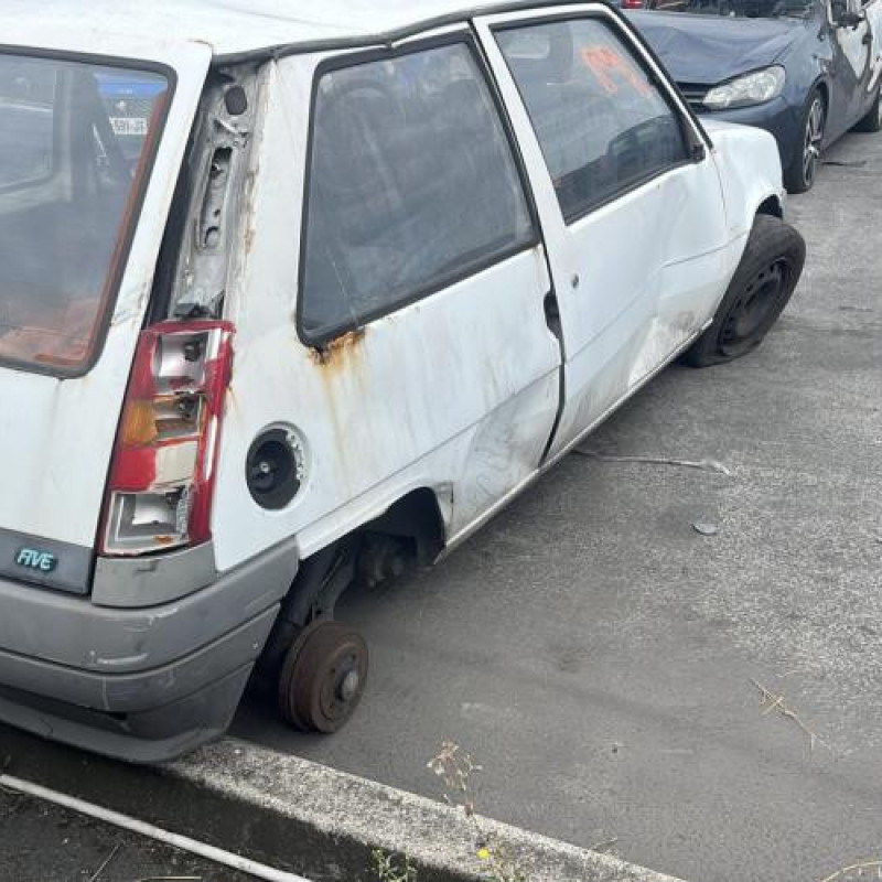 Poignee porte avant gauche RENAULT SUPER 5 Photo n°7