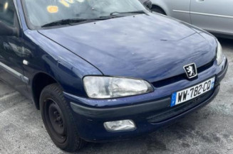 Poignee porte avant gauche PEUGEOT 106