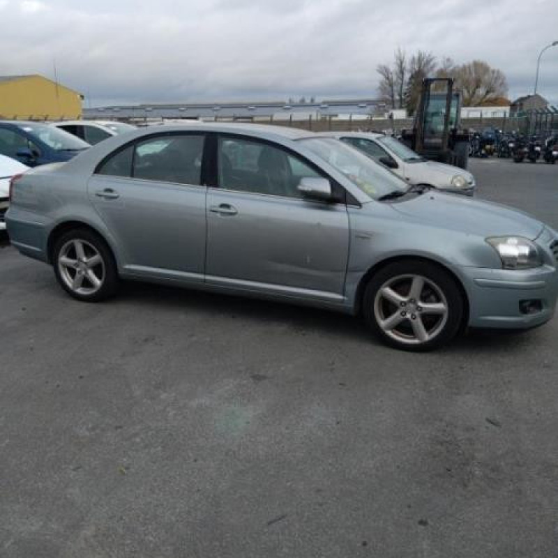 Porte avant gauche TOYOTA AVENSIS 2 Photo n°9