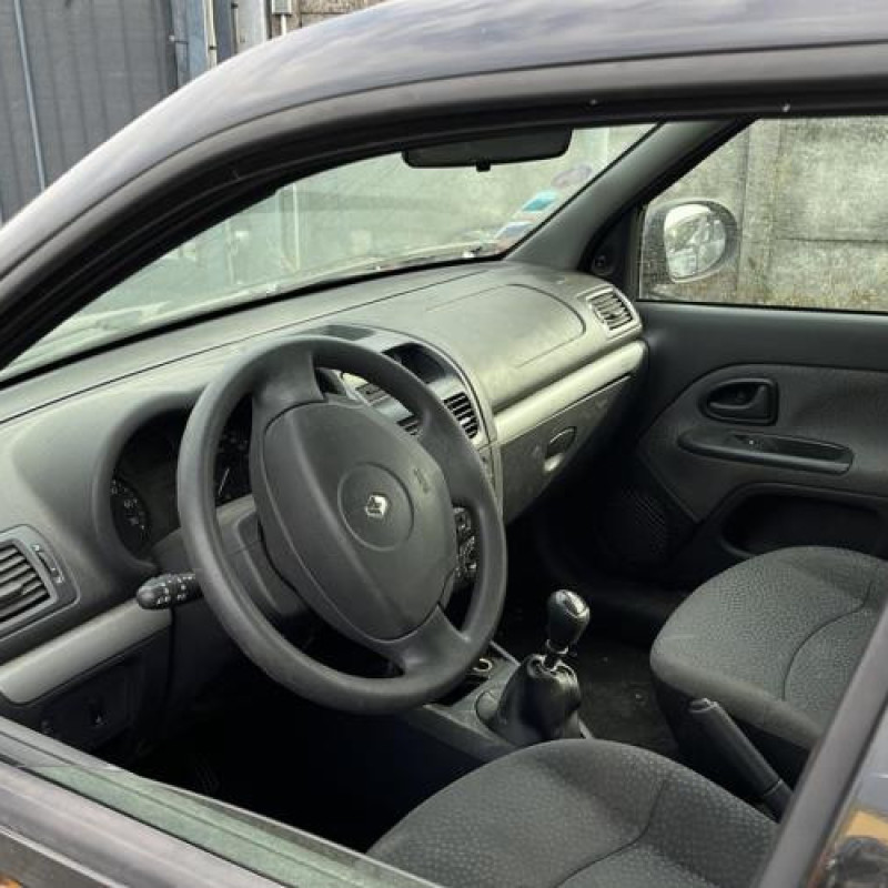 Poignee interieur arriere gauche RENAULT CLIO 2 CAMPUS Photo n°9